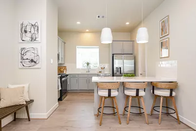 139 Eastwood Street, Houston, TX 77011 - Photo 6