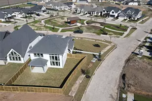 10718 Midnight Ct, Richmond, TX 77469 - Photo 4