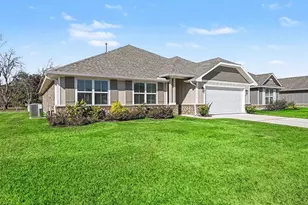 601 Greystone Ln, Angleton, TX 77515 - Photo 4