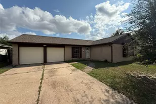 10119 Leawood Blvd, Houston, TX 77099 - Photo 1