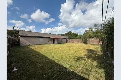 10119 Leawood Boulevard, Houston, TX 77099 - Photo 18
