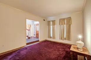 211 Squires Bend, Stafford, TX 77477 - Photo 4