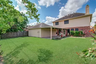 211 Squires Bend, Stafford, TX 77477 - Photo 24