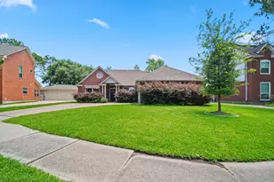 14607 Graywood Grove Ln, Houston, TX 77062 - Photo 2