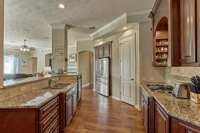 17703 Fairhaven Lake Drive, Cypress, TX 77433 - Photo 8