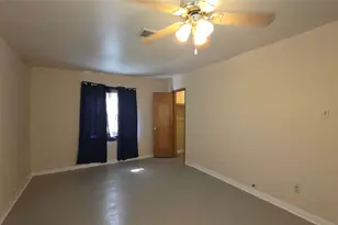 8510 Cowart St, Houston, TX 77029 - Photo 10