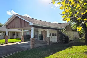 8510 Cowart St, Houston, TX 77029 - Photo 2