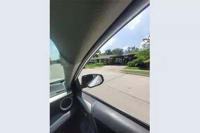 5715 Southseas Street, Houston, TX 77033 - Photo 2