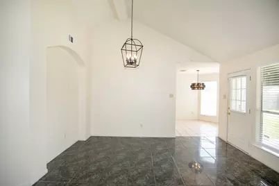 11514 Sagecreek Drive, Houston, TX 77089 - Photo 8