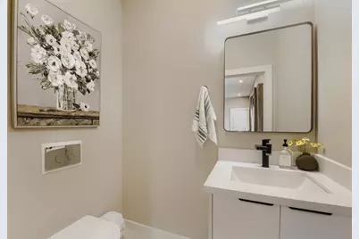 8815 Sharpview Drive, Houston, TX 77036 - Photo 14