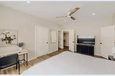 8815 Sharpview Drive, Houston, TX 77036 - Photo 22