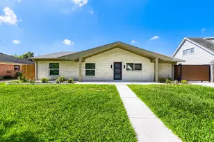 8815 Sharpview Dr, Houston, TX 77036 - Photo 2