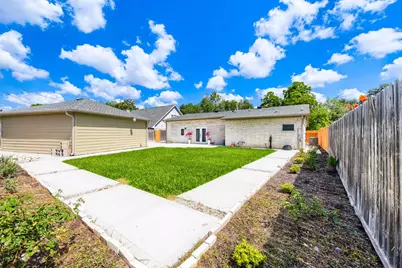 8815 Sharpview Drive, Houston, TX 77036 - Photo 30