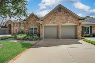 1515 Sheltons Bend Ct, Houston, TX 77077 - Photo 4