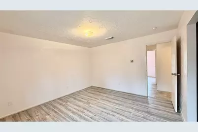 18 Dellforest Court, The Woodlands, TX 77381 - Photo 22