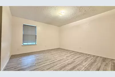 18 Dellforest Court, The Woodlands, TX 77381 - Photo 32