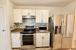 18 Dellforest Ct, The Woodlands, TX 77381 - Photo 6