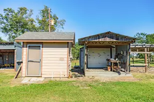 1005 County Rd 164, Bay City, TX 77414 - Photo 26