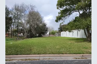 410 8th Avenue North, Texas City, TX 77590 - Photo 4