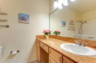 2255 Braeswood Park Dr, Houston, TX 77030 - Photo 20