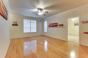 2255 Braeswood Park Dr, Houston, TX 77030 - Photo 10