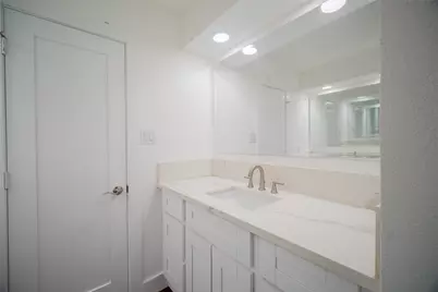 4815 Caris Street, Houston, TX 77091 - Photo 32