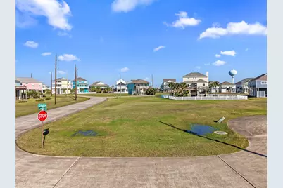 3903 Palmdale Court, Galveston, TX 77554 - Photo 14
