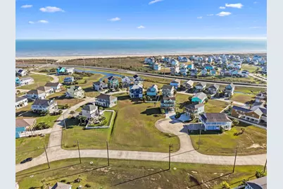 3903 Palmdale Court, Galveston, TX 77554 - Photo 12