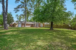 1738 Conrad Sauer Dr, Houston, TX 77043 - Photo 2