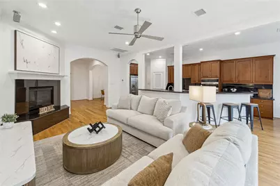 5346 McCulloch Circle, Houston, TX 77056 - Photo 10