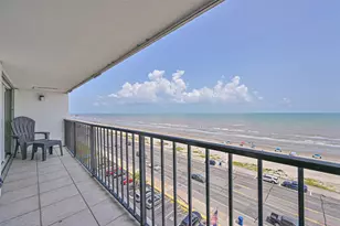 7310 Seawall Blvd, Galveston, TX 77551 - Photo 2