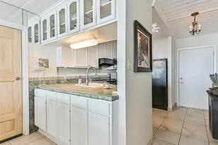 7310 Seawall Blvd, Galveston, TX 77551 - Photo 20