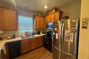 708 Sealy St, Galveston, TX 77550 - Photo 8