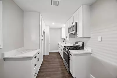 6702 Leedale Street, Houston, TX 77016 - Photo 6