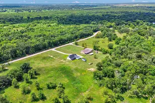 2168 Cr 36, Angleton, TX 77515 - Photo 6