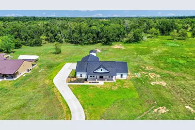 2168 Cr 36, Angleton, TX 77515 - Photo 4