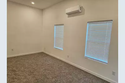 414 N Avenue D, Humble, TX 77338 - Photo 8