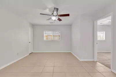 119 S Star Ridge Circle, The Woodlands, TX 77382 - Photo 6