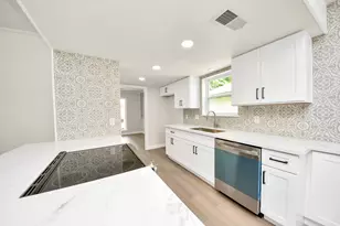 11211 Sageoak Dr, Houston, TX 77089 - Photo 12