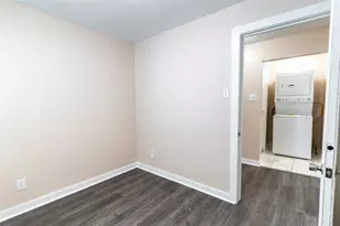 305 N Live Oak St, Houston, TX 77003 - Photo 8
