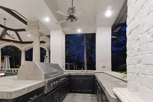 88 W Grand Regency Cir, The Woodlands, TX 77382 - Photo 46
