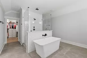 1767 De Milo Dr, Houston, TX 77018 - Photo 32