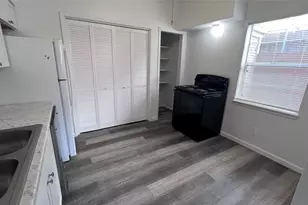 1325 Herkimer St, Houston, TX 77008 - Photo 4