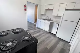 1325 Herkimer St, Houston, TX 77008 - Photo 2