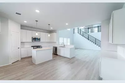 13309 Dalvay Beach Drive, Texas City, TX 77568 - Photo 10