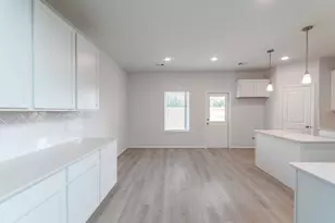 13309 Dalvay Beach Dr, Texas City, TX 77568 - Photo 8