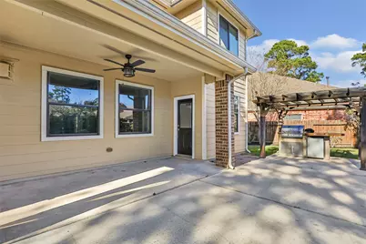 16942 Lake Willowby Lane, Houston, TX 77044 - Photo 6