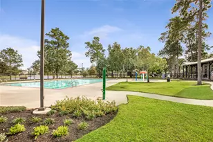 16942 Lake Willowby Ln, Houston, TX 77044 - Photo 48