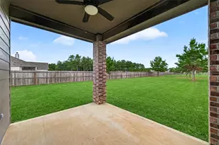16549 Aransas St, Conroe, TX 77303 - Photo 34