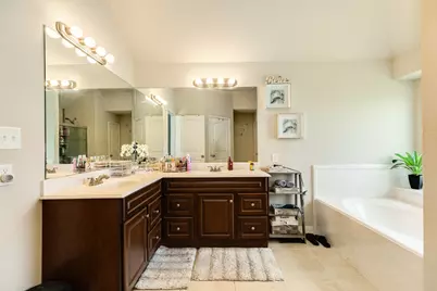 920 Quarter Horse Trail, Angleton, TX 77515 - Photo 12